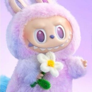 AUTHENTIC Big Into Energy Labubu LUCK